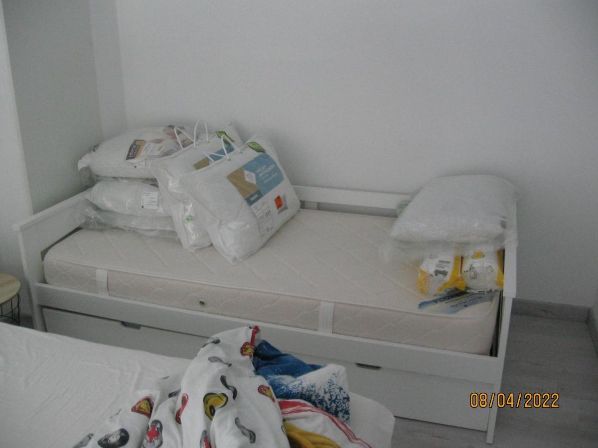 Appartement Avec Chambre En Mezzanine Rognac Eksteriør bilde