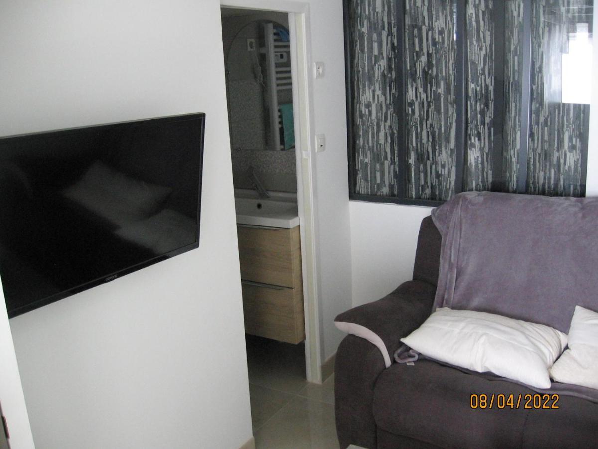 Appartement Avec Chambre En Mezzanine Rognac Eksteriør bilde