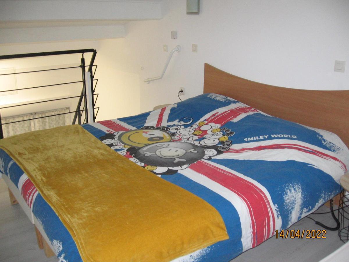Appartement Avec Chambre En Mezzanine Rognac Eksteriør bilde